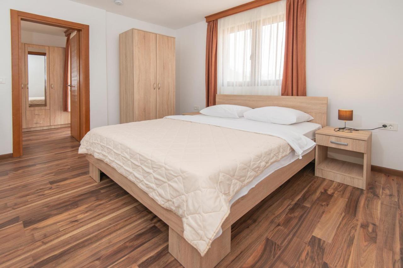 Ethno Village St George Cetinje Luaran gambar