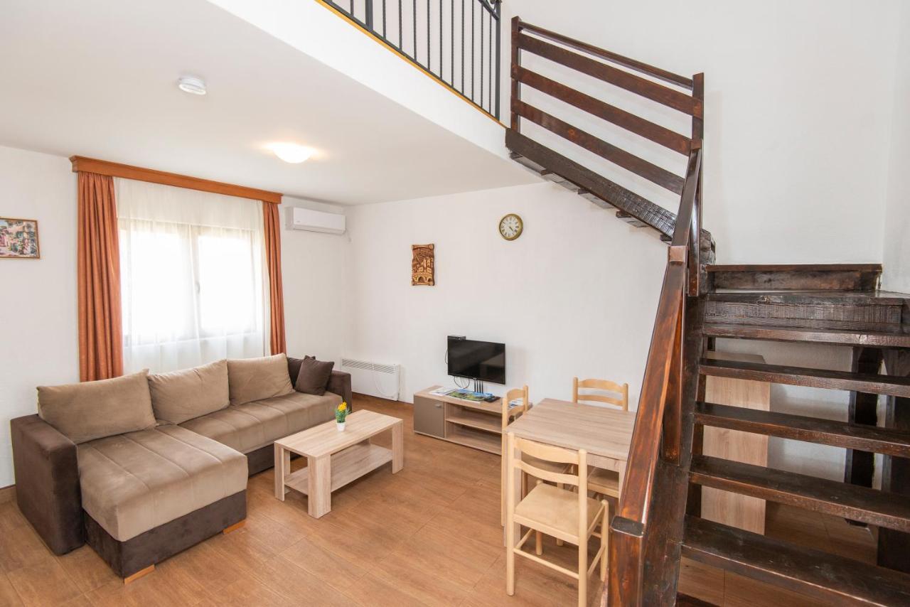 Ethno Village St George Cetinje Luaran gambar